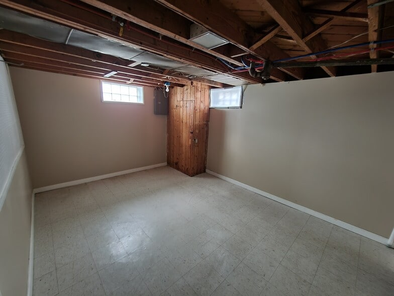 Basement - 11457 Leverne