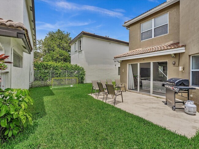 Building Photo - 7145 Crescent Creek Pl