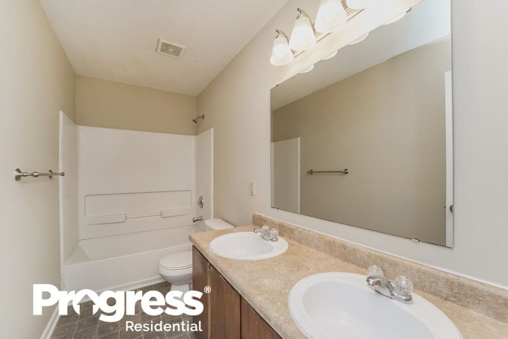 Building Photo - 4803 Reinbeck Dr