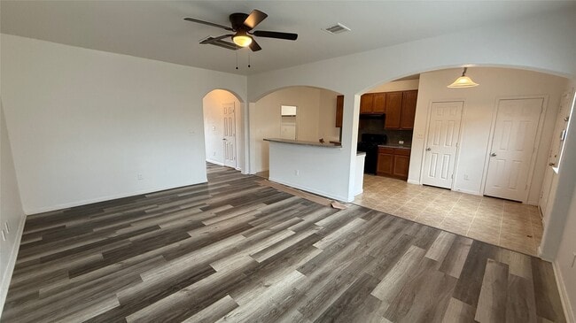 Building Photo - 7346 Autumn Sun Dr