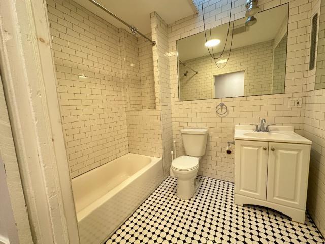 Building Photo - 1 bedroom in Brooklyn NY 11231