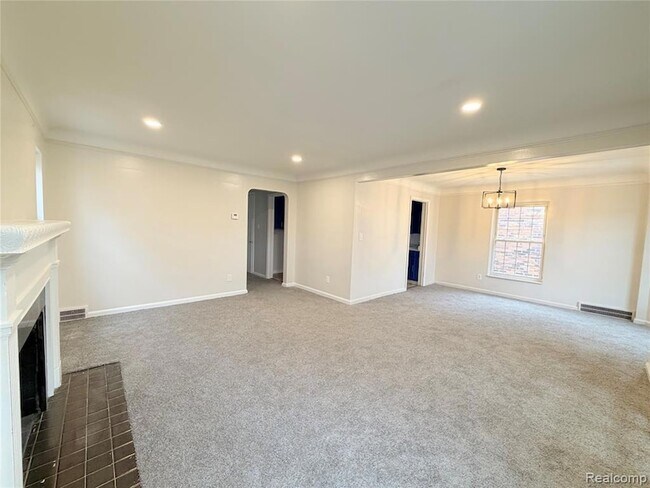 Building Photo - 9832 Balfour Rd