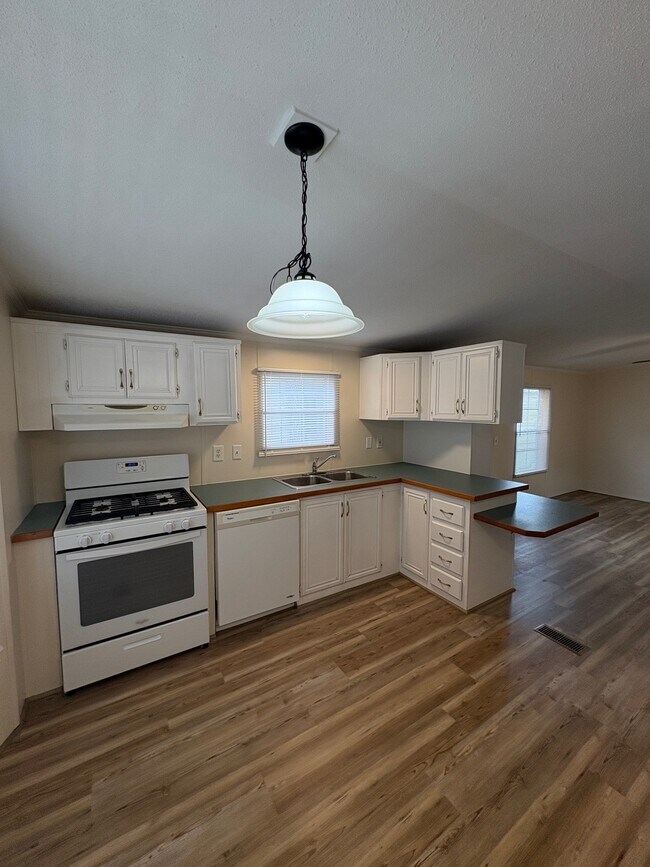 UNIT P-05 - Available - 45 Mantua Grove Rd