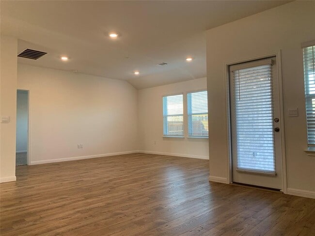 Building Photo - 1828 Marlin Spike Dr