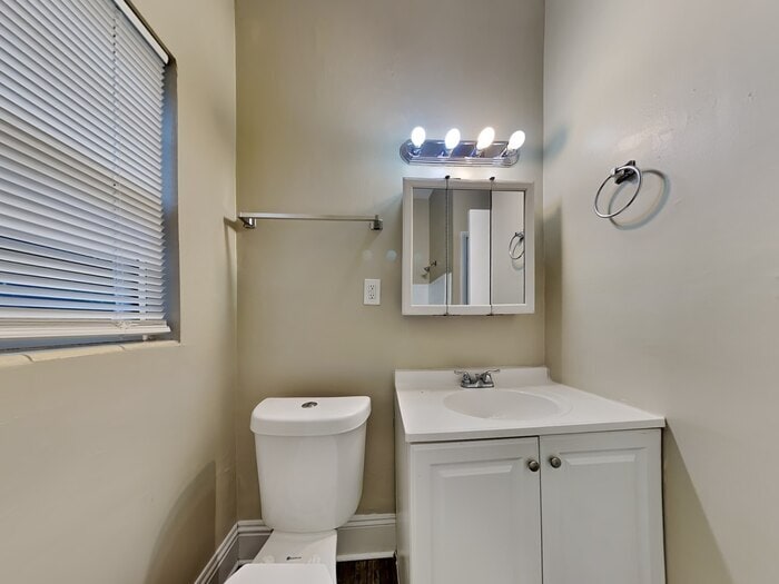 Building Photo - 10567 Dove Ln