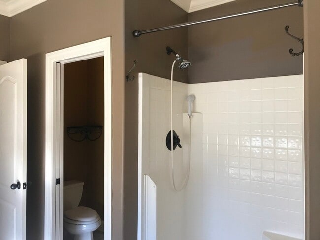 Building Photo - 113 Commonwealth Ct