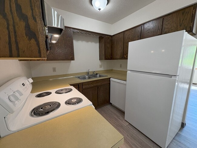 Interior Photo - Cedarwood MSU
