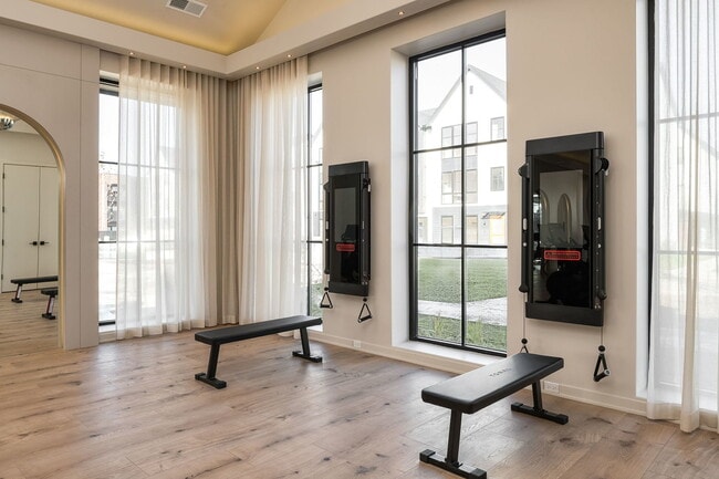 Building Photo - 8031 W Belmont Ave