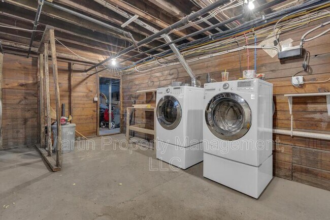 Building Photo - 116-118 White Street - 118