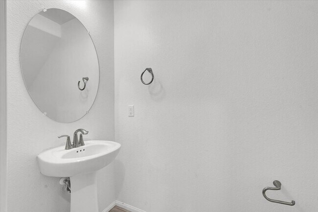 Building Photo - 8033 Skye Foxx St