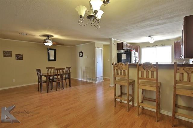 Building Photo - 2518 Bennett Dr