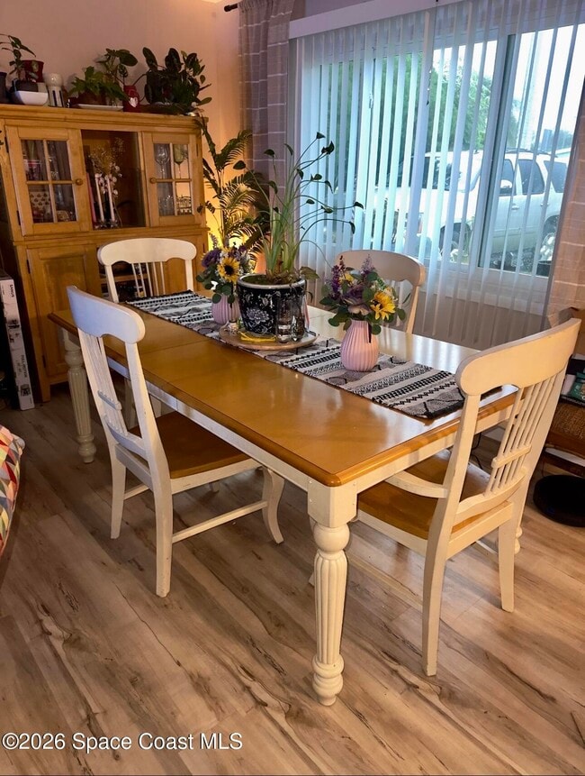 Building Photo - 4406 Sherwood Blvd