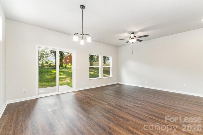 Building Photo - 3715 Davis Ave