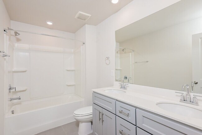 Building Photo - 5834 Un Grv Dr