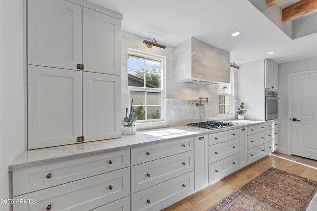 Building Photo - 4244 N 35th Pl