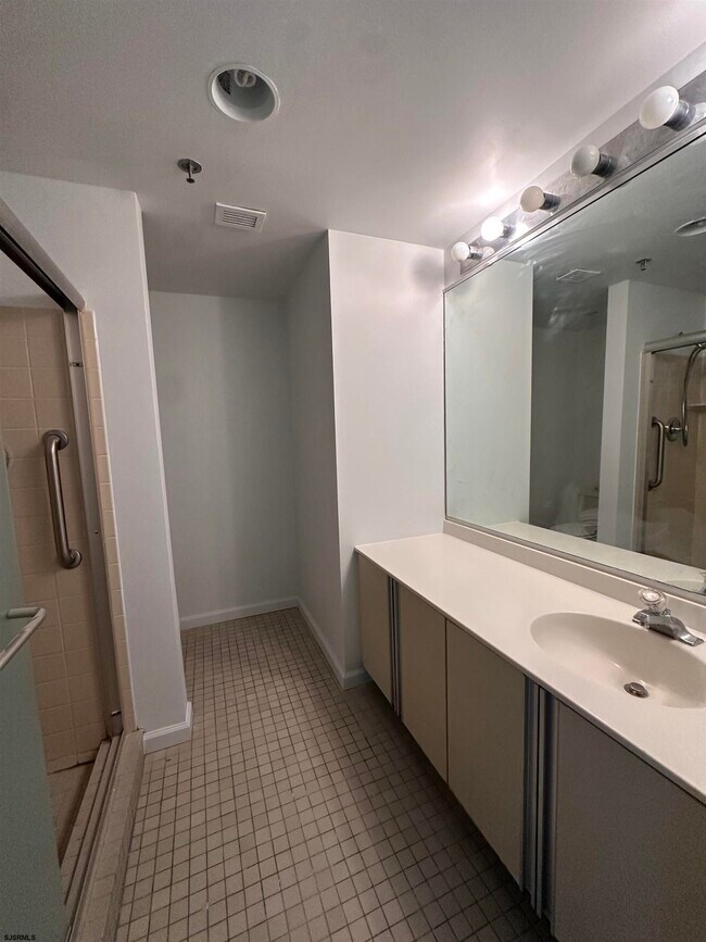 Building Photo - 3101 Boardwalk