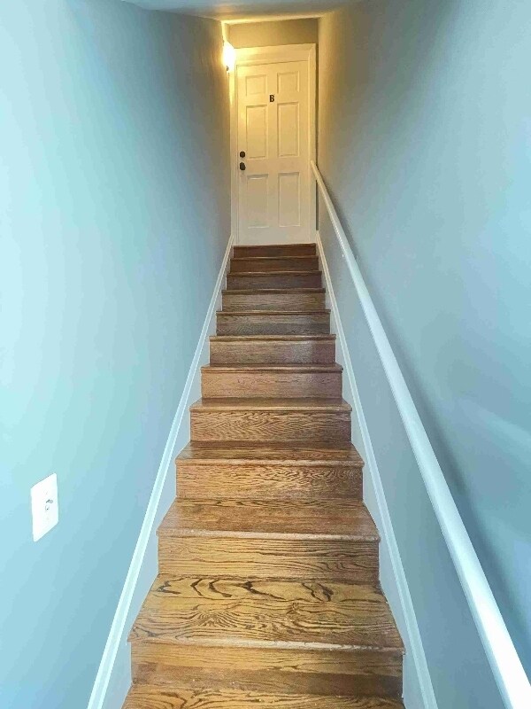 Building Photo - 5603 Hilltop Ave