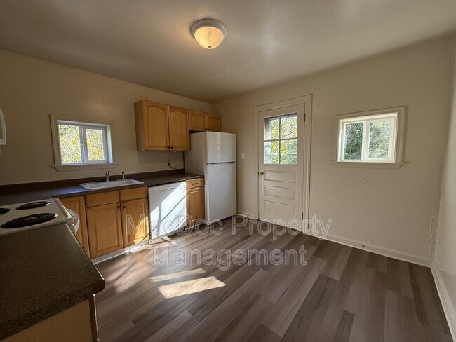 Building Photo - 1719 Lafayette Blvd