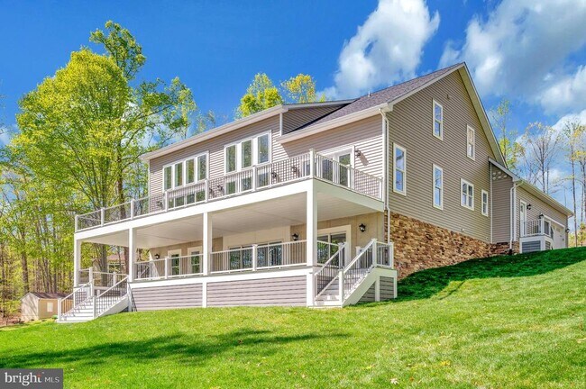 Building Photo - 44 Deep Crk Cir
