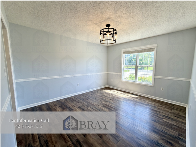 Building Photo - Updated spacious 4-Bedroom Near Boones Creek