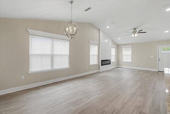 Building Photo - 37 Haida Trail