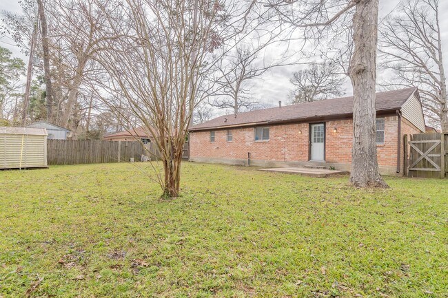 Building Photo - 510 Alison St