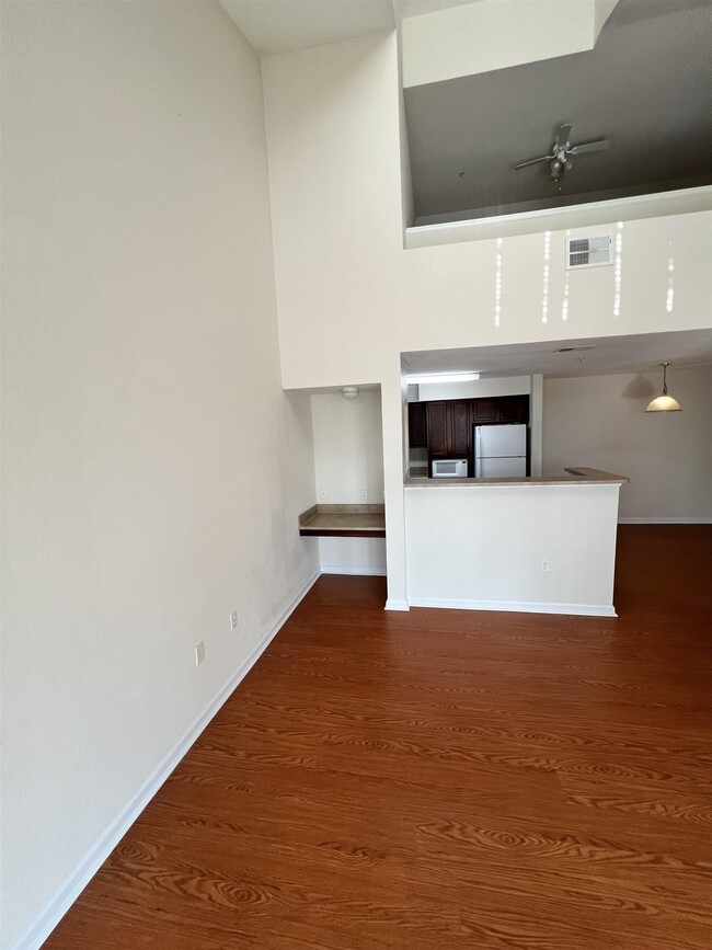 Building Photo - 2801 Chancellorsville Dr