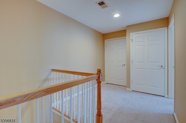 Building Photo - 608 Kensington Ln