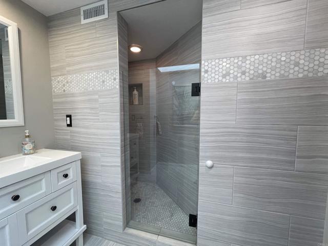 Building Photo - 15290 Moonglow Dr