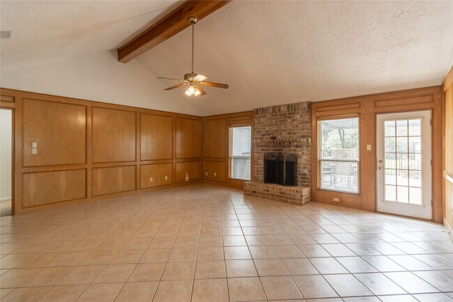 Building Photo - 2643 Hodges Bend Cir