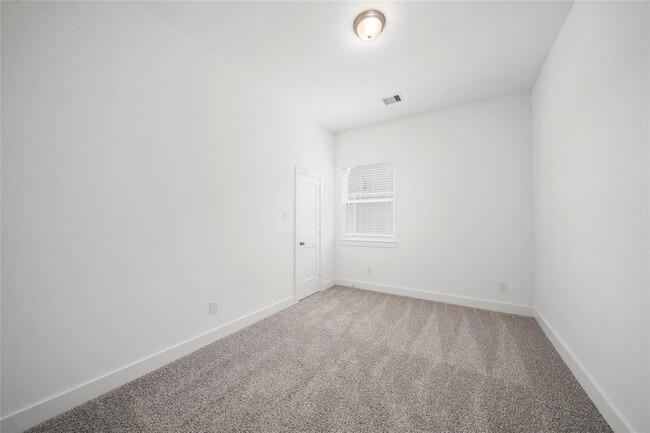 Building Photo - 21254 Black Gap Wildlife Dr