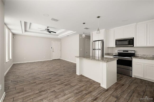 Building Photo - 10 Alta Vista Dr
