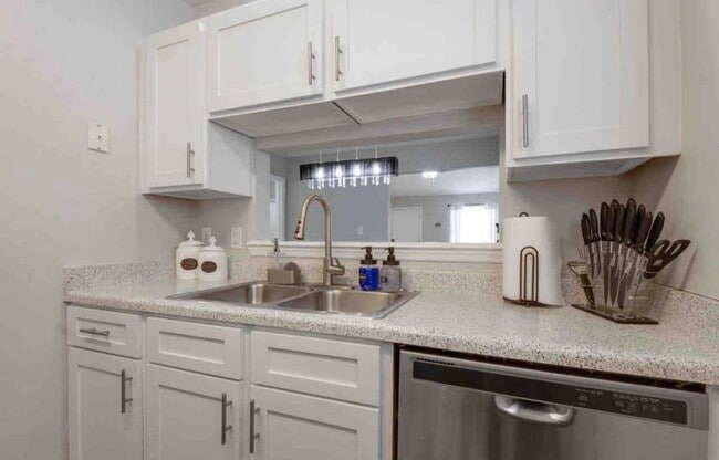 Building Photo - 4032 Remer Ct