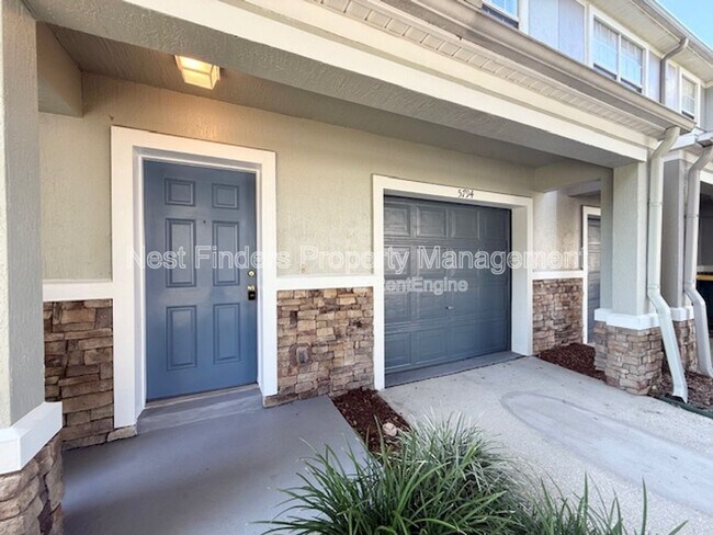 Building Photo - 5794 Sandstone Way