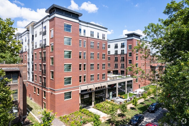 Building Photo - Chelsea