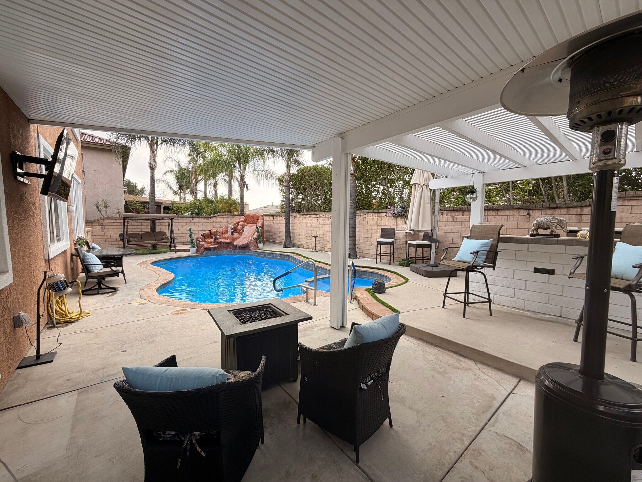 Building Photo - 12241 Queensbury Dr