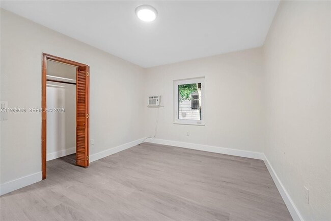 Building Photo - 2025 Fillmore St