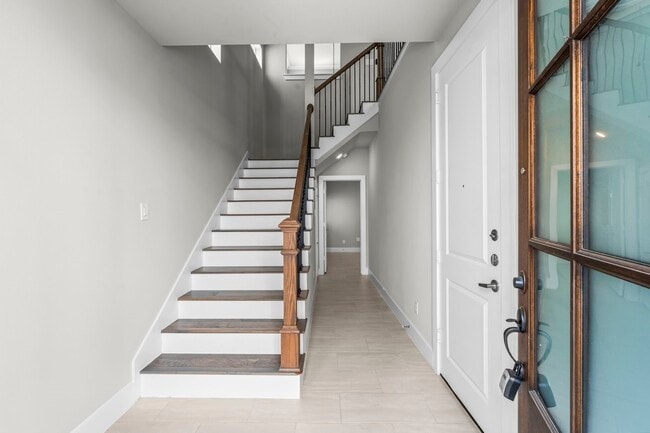 Building Photo - 954 Fisher St