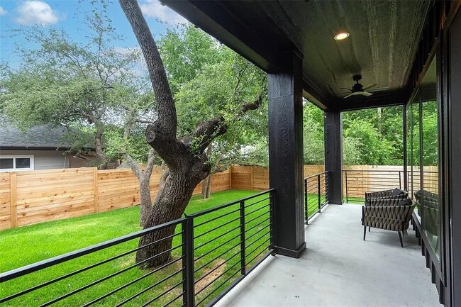 Building Photo - 18205 Fair Ln