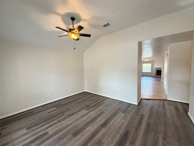 Building Photo - 21543 Falvel Misty Dr