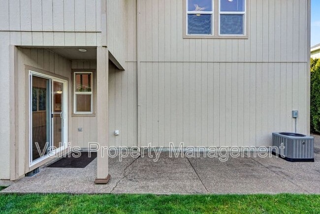 Building Photo - 4936 Evie Jean St NE