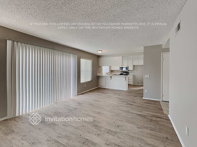 Building Photo - 2172 Stratford Dr