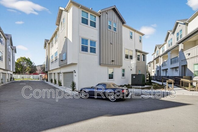 Building Photo - 21061 Story St