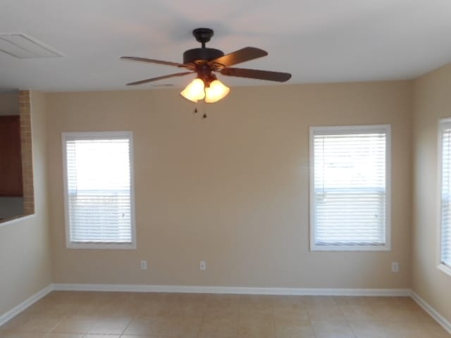 Building Photo - 803 Blue Lake Dr