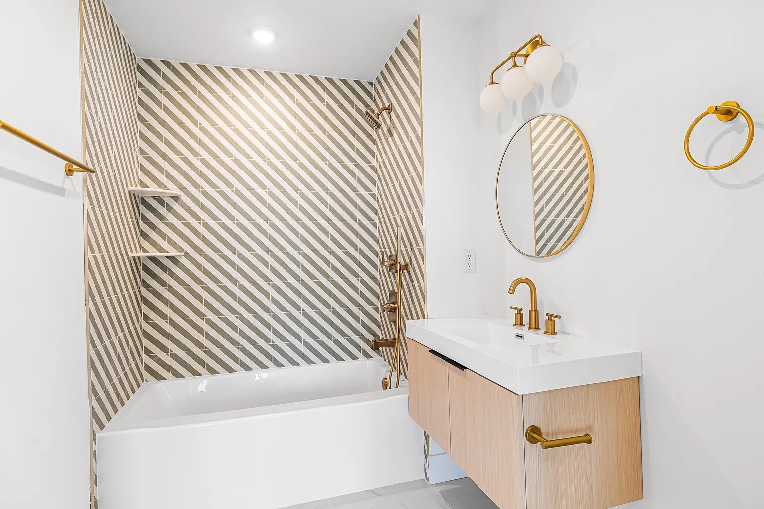 Building Photo - 2139 N 10th St