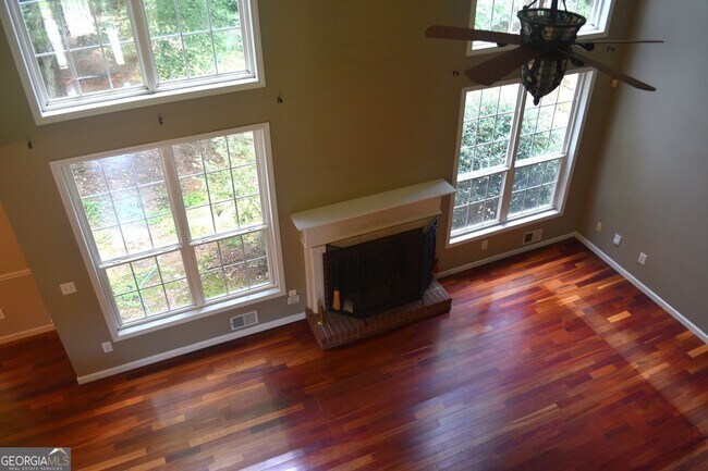 Building Photo - 4003 Rosewood View Dr