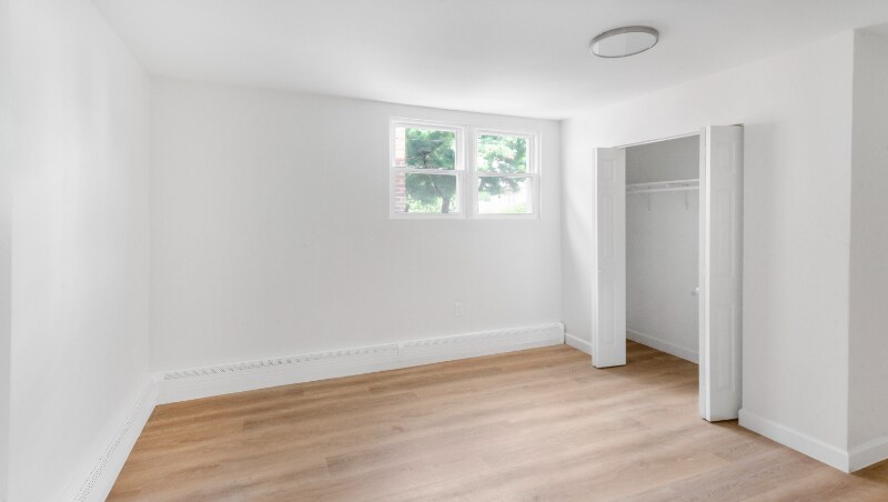 Building Photo - 6407 Granton Ave