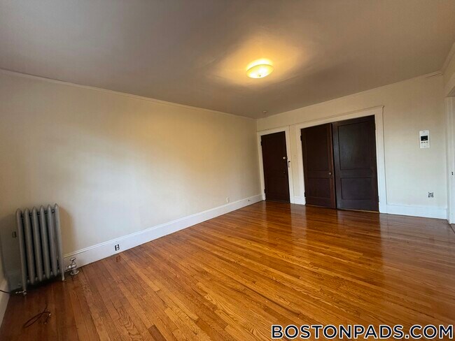 Building Photo - 155 Summer St