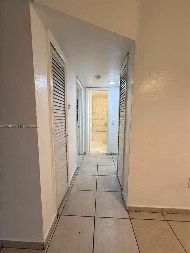 Building Photo - 1860 SW 22nd St