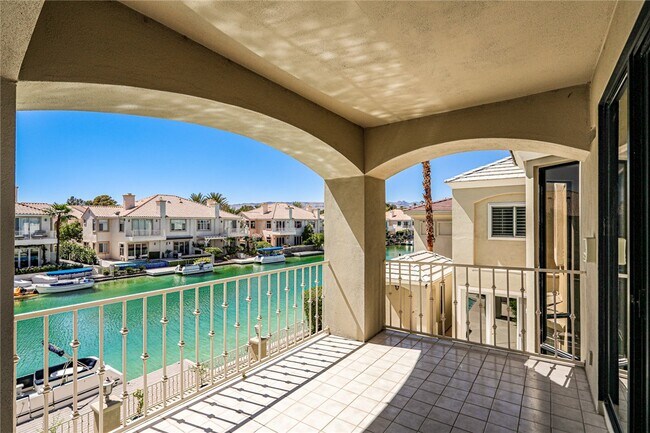Building Photo - 3137 Beach View Ct